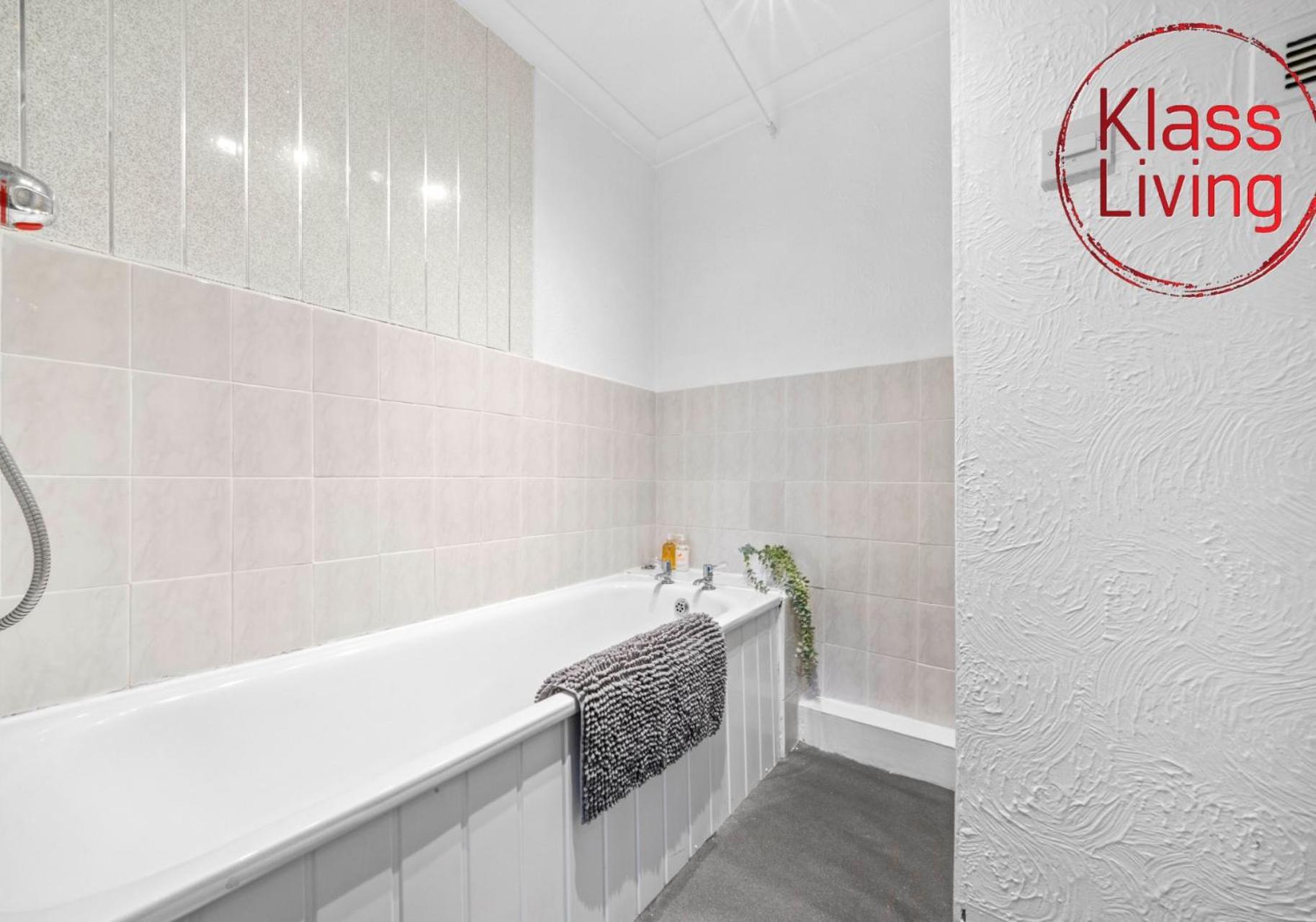 Elmbank Apartment By Klass Living Bellshill Bagian luar foto